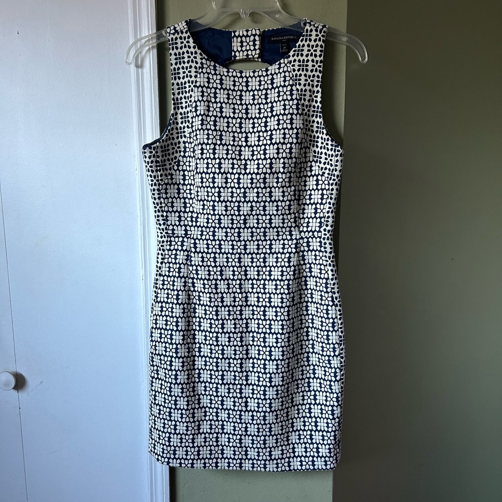 Banana Republic Navy and Beige Patterned Dress Sz 2P